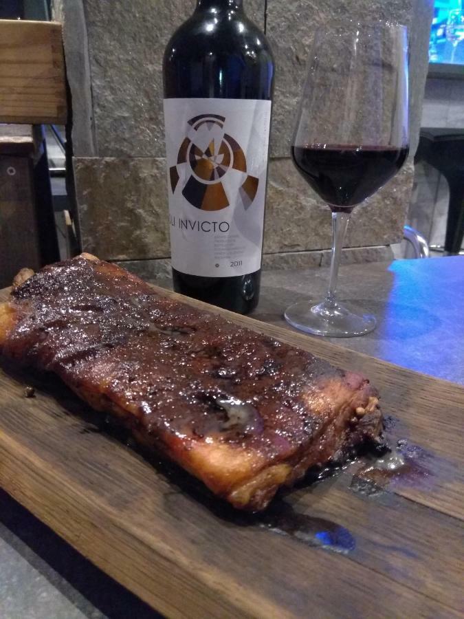 Roots Hotel And Wine Bar Plovdiv Eksteriør billede